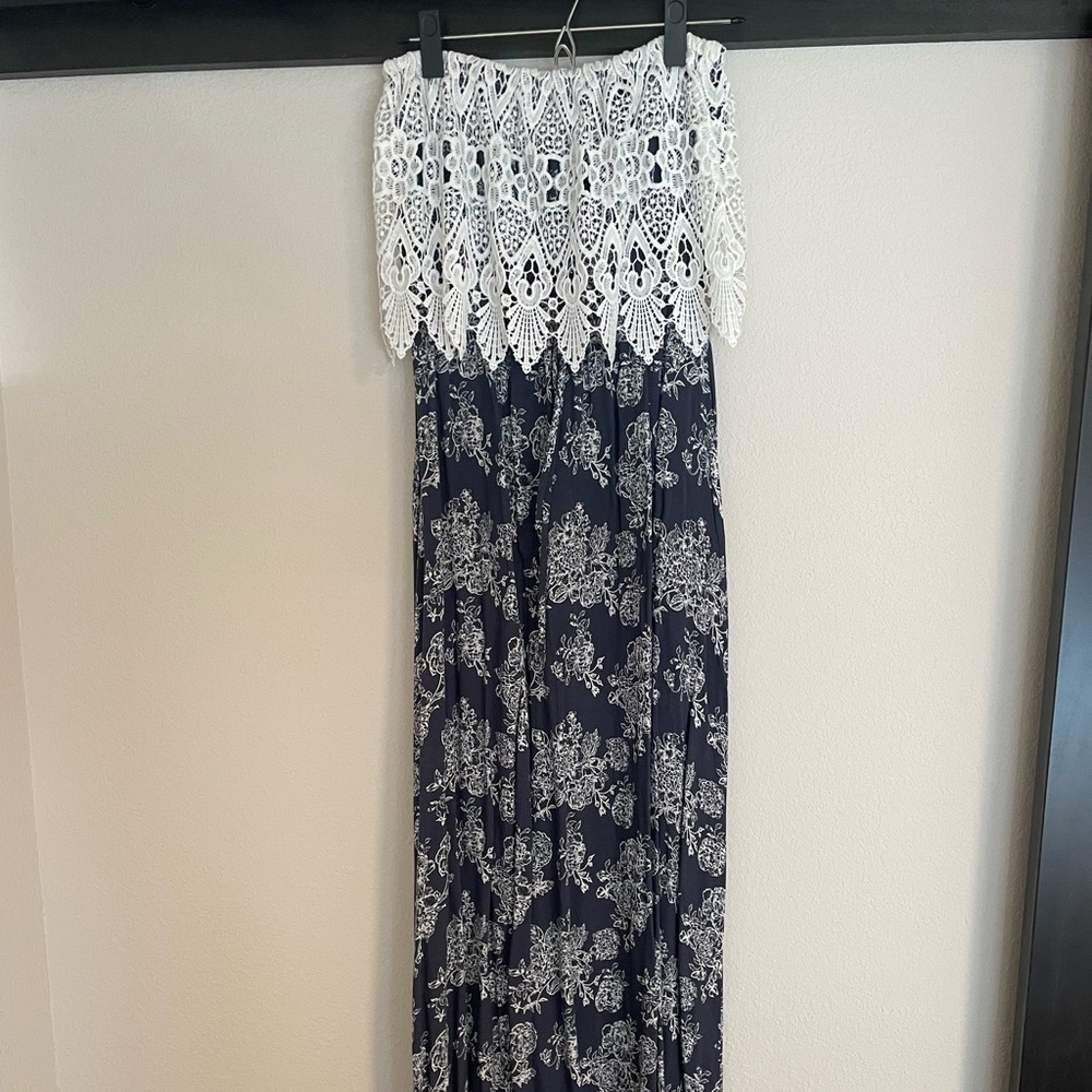 Francesca's Maxi Sleeveless Dress